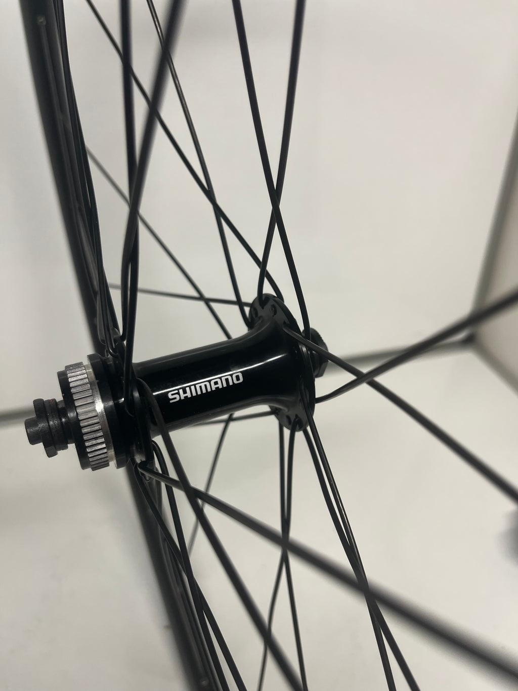 Shimano RX010 700c Front Wheel Disc Quick Release Black 24mm Road Rim (Copy)