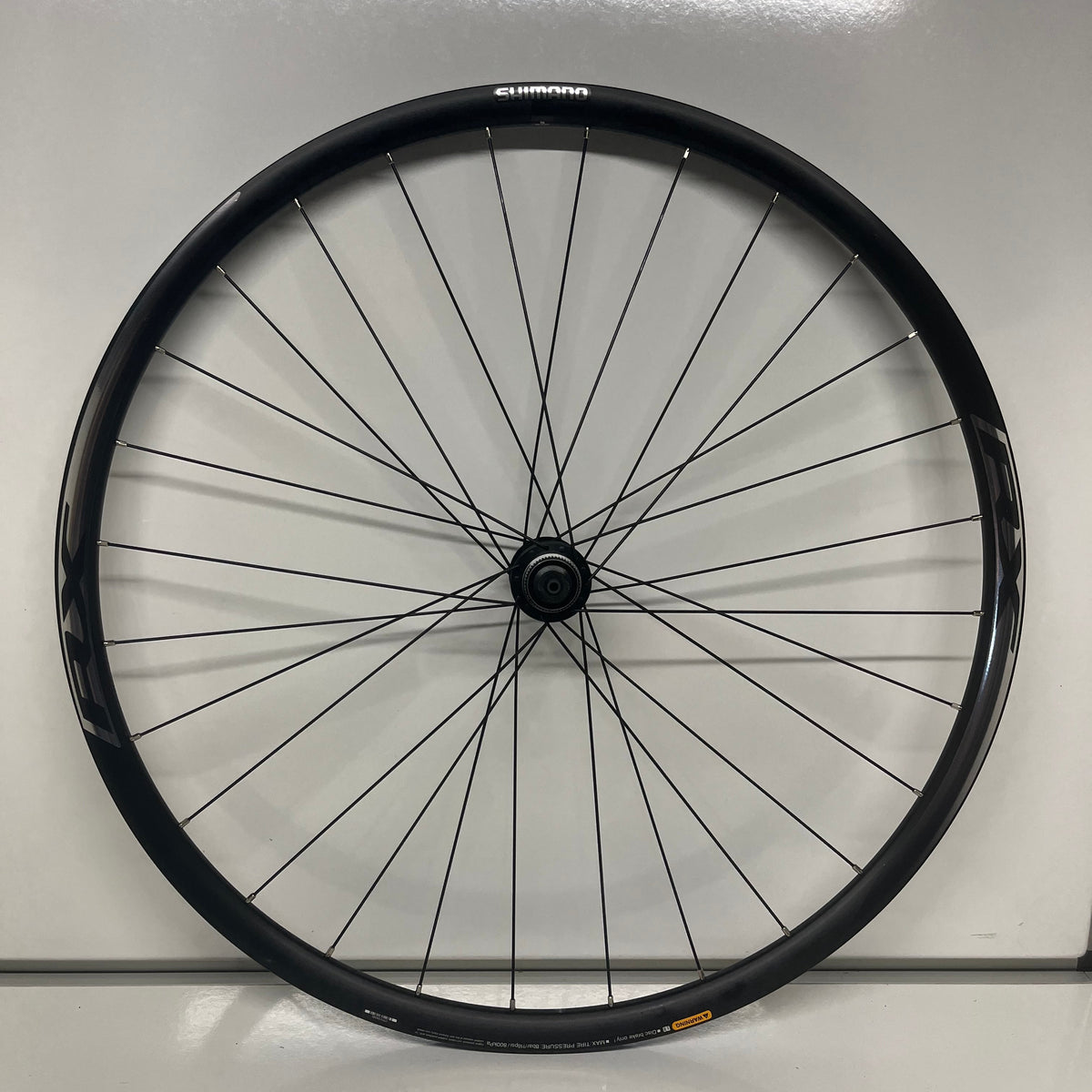 Shimano RX010 700c Front Wheel Disc Quick Release Black 24mm Road Rim (Copy)