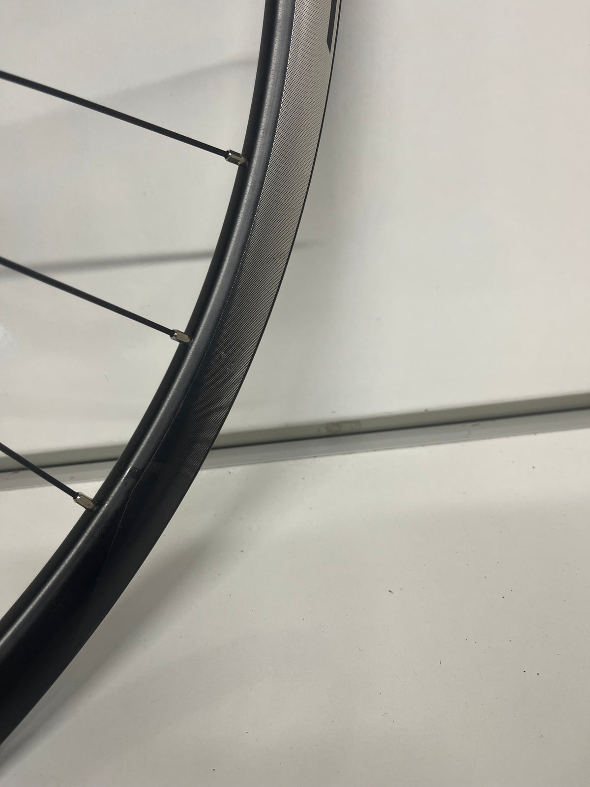 Shimano RX010 700c Front Wheel Disc Quick Release Black 24mm Road Rim