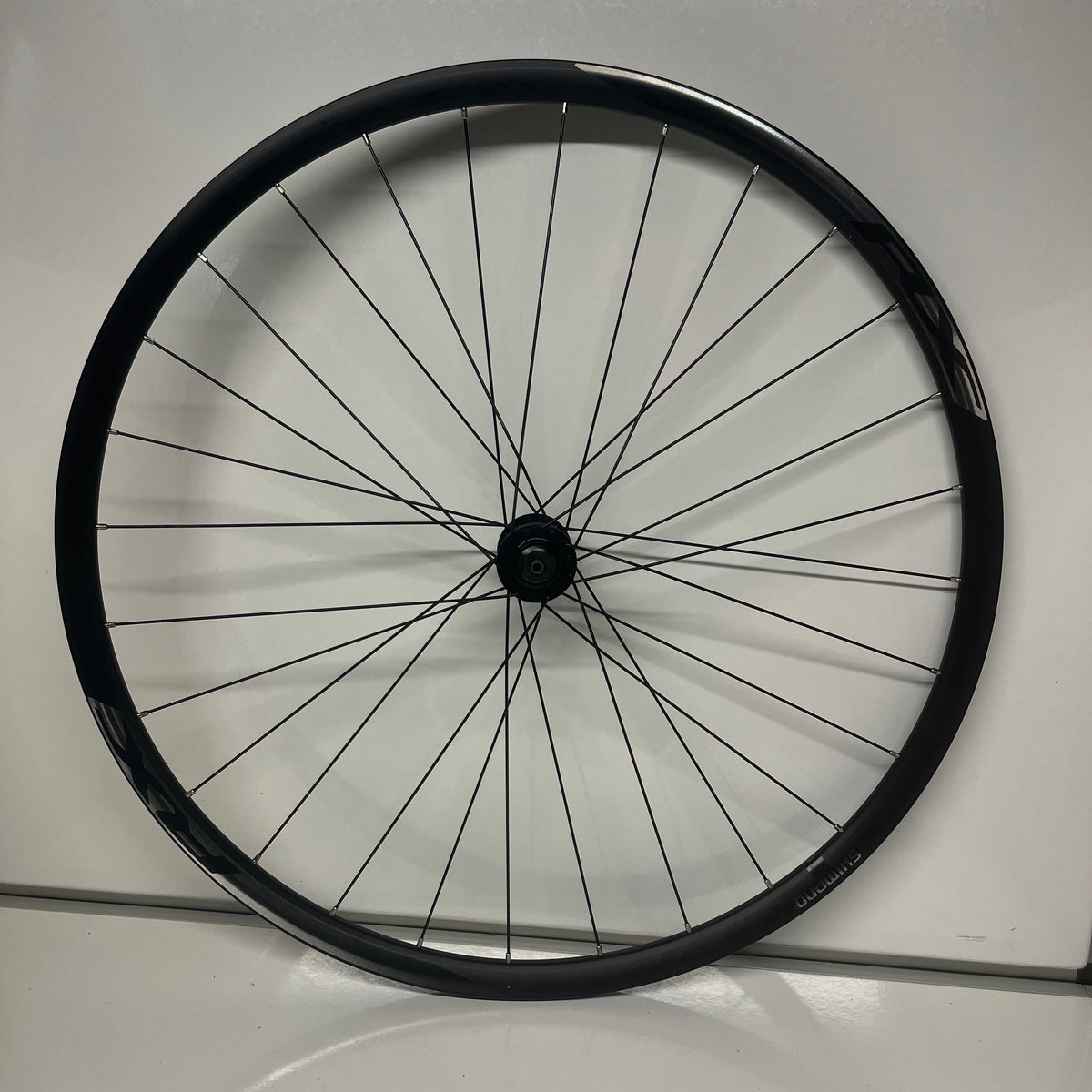 Shimano RX010 700c Front Wheel Disc Quick Release Black 24mm Road Rim (Copy)