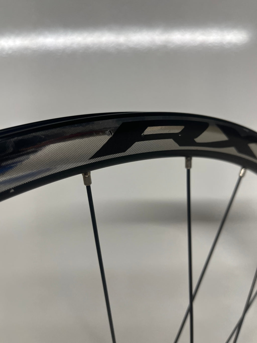 Shimano RX010 700c Front Wheel Disc Quick Release Black 24mm Road Rim