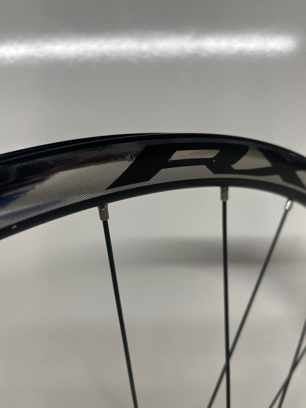 Shimano RX010 700c Front Wheel Disc Quick Release Black 24mm Road Rim